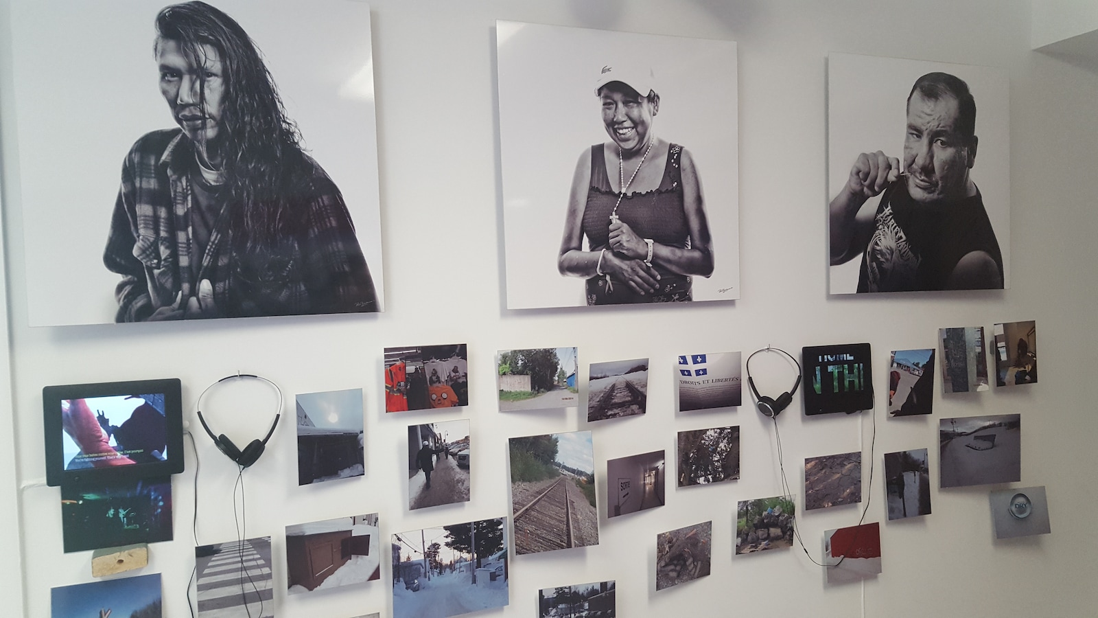 C’est aussi à cet endroit qu’a été déplacée l’exposition photo réalisée pour les 40 ans du Centre d’amitié autochtone de Val-d’Or. C’est aussi à cet endroit qu’a été déplacée l’exposition photo réalisée pour les 40 ans du Centre d’amitié autochtone de Val-d’Or.