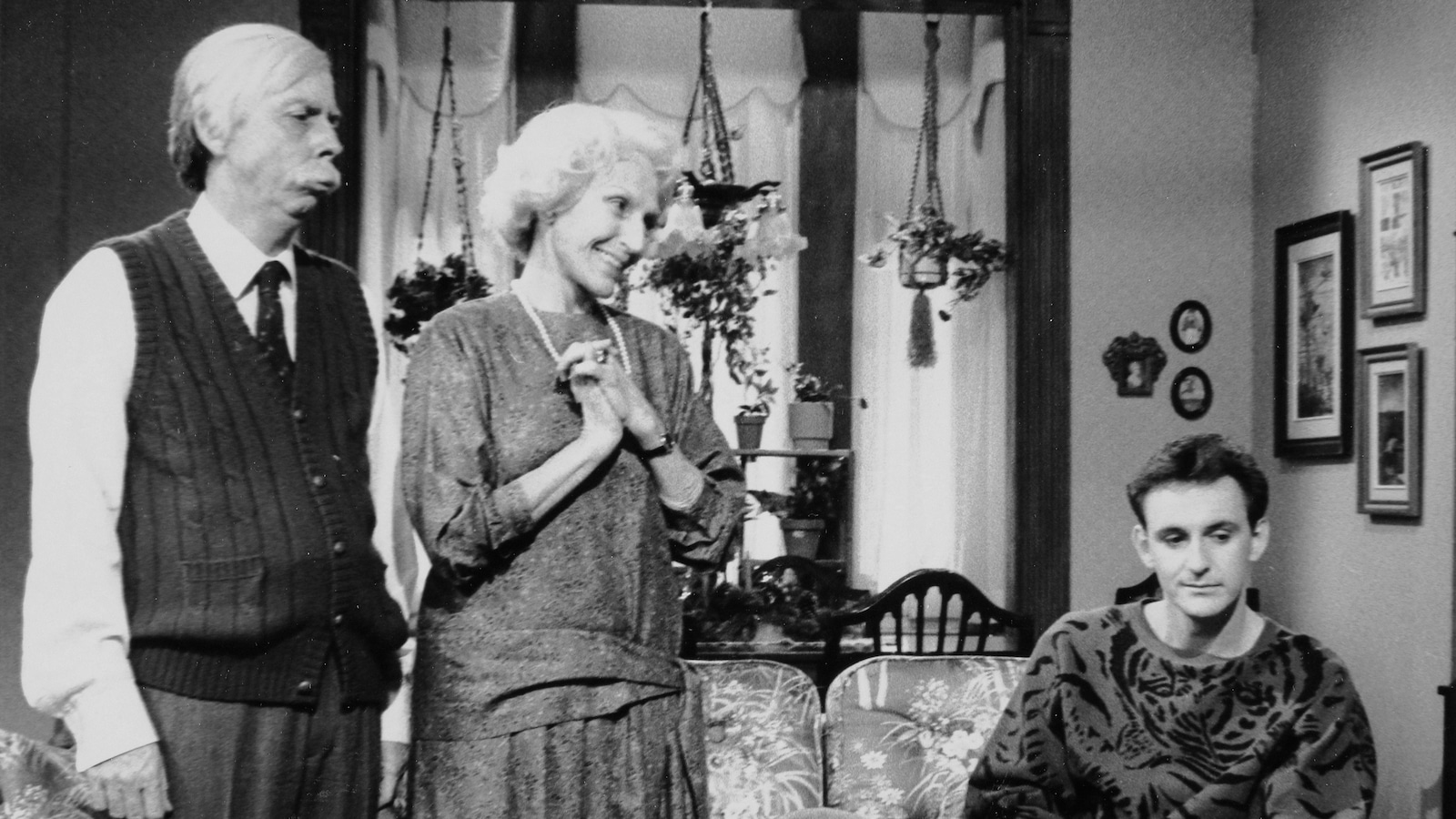 Gilles Latulippe, Janine Sutto et Yves Jacques dans <i>Poivre et sel</i>. Gilles Latulippe, Janine Sutto et Yves Jacques dans <i>Poivre et sel</i>.