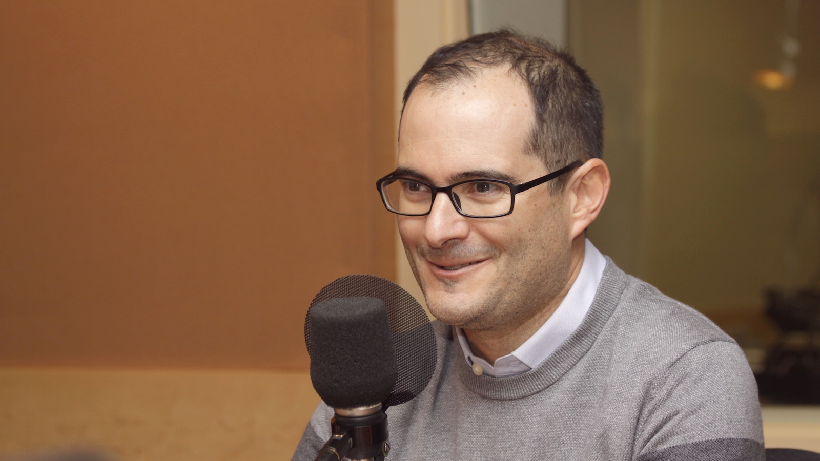 Julien Tourreille, politologue, chargé de cours en science politique à l’UQAM et chercheur à la Chaire Raoul-Dandurand Julien Tourreille, politologue, chargé de cours en science politique à l’UQAM et chercheur à la Chaire Raoul-Dandurand