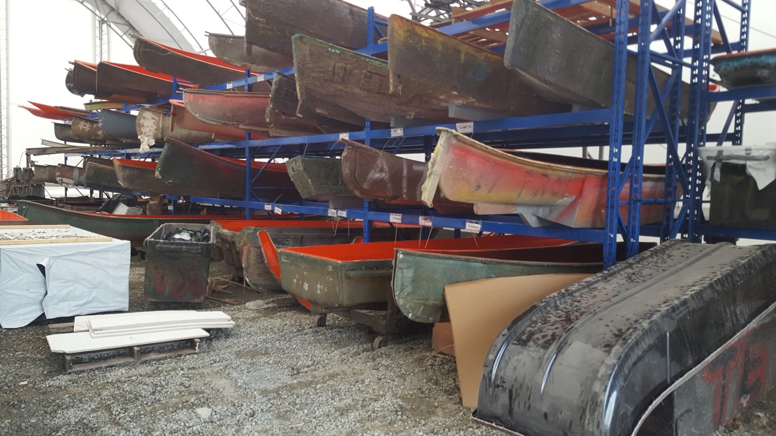 Tous les canots, kayaks et traîneaux pour motoneige sont fabriqués à partir de ces modèles. Tous les canots, kayaks et traîneaux pour motoneige sont fabriqués à partir de ces modèles.