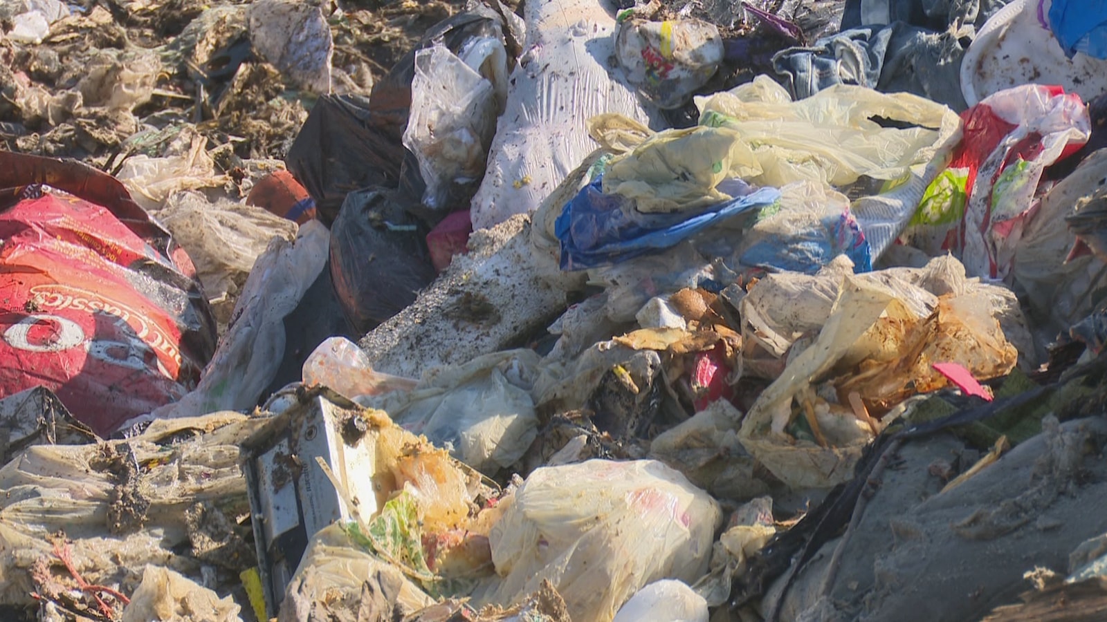 Une montagne de déchets Une montagne de déchets