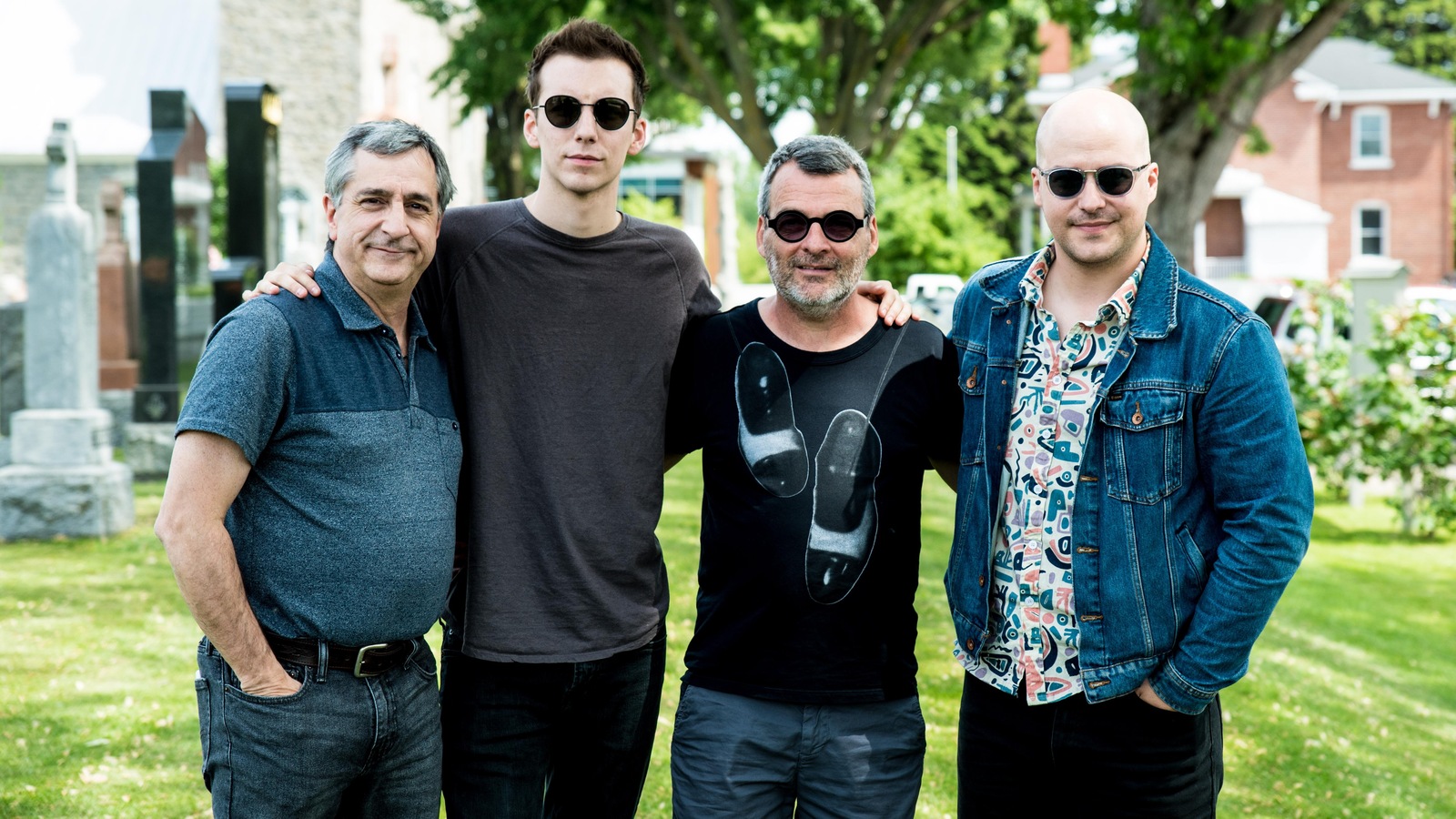 Martin Drainville, Pier-Luc Funk, Serge Boucher et Marc-André Grondin posent en groupe pour une photo. Martin Drainville, Pier-Luc Funk, Serge Boucher et Marc-André Grondin posent en groupe pour une photo.
