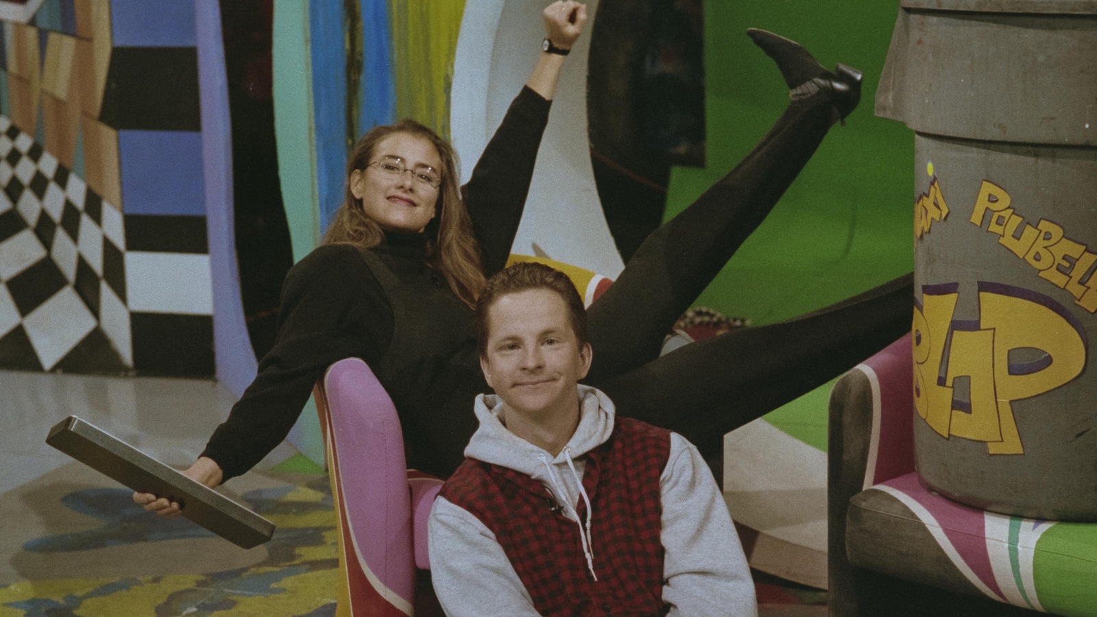 Marie-Soleil Tougas et André Robitaille font les fous sur le plateau de Vazimolo. Marie-Soleil Tougas et André Robitaille font les fous sur le plateau de Vazimolo.