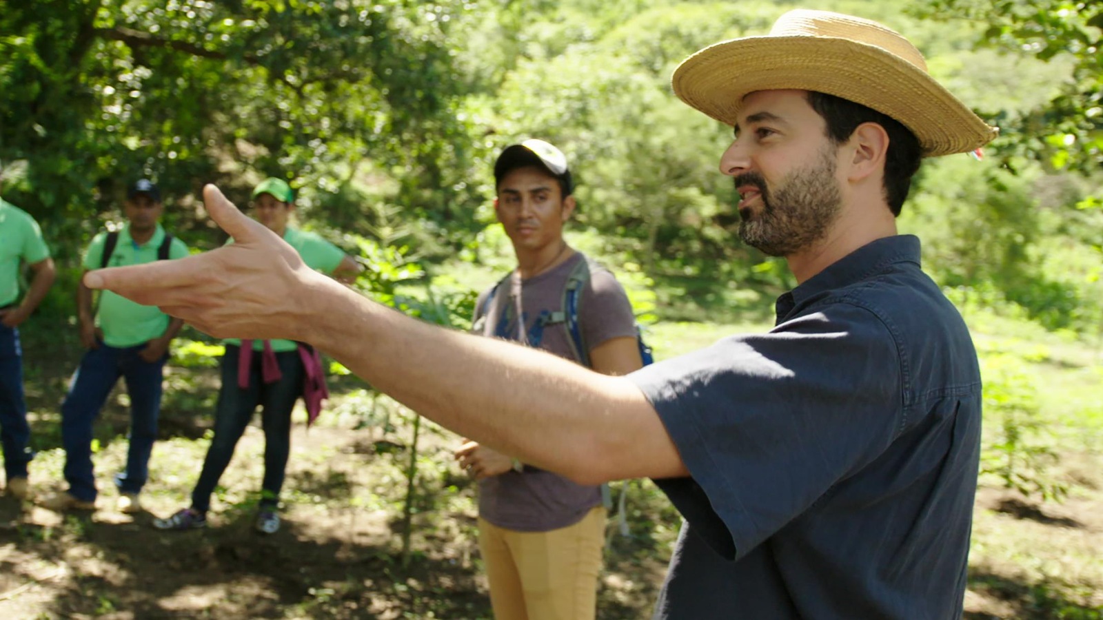 Kahlil Baker, fondateur de Taking Root, développe des projets de reboisement social en collaboration avec de petits agriculteurs du Nicaragua. Kahlil Baker, fondateur de Taking Root, développe des projets de reboisement social en collaboration avec de petits agriculteurs du Nicaragua.