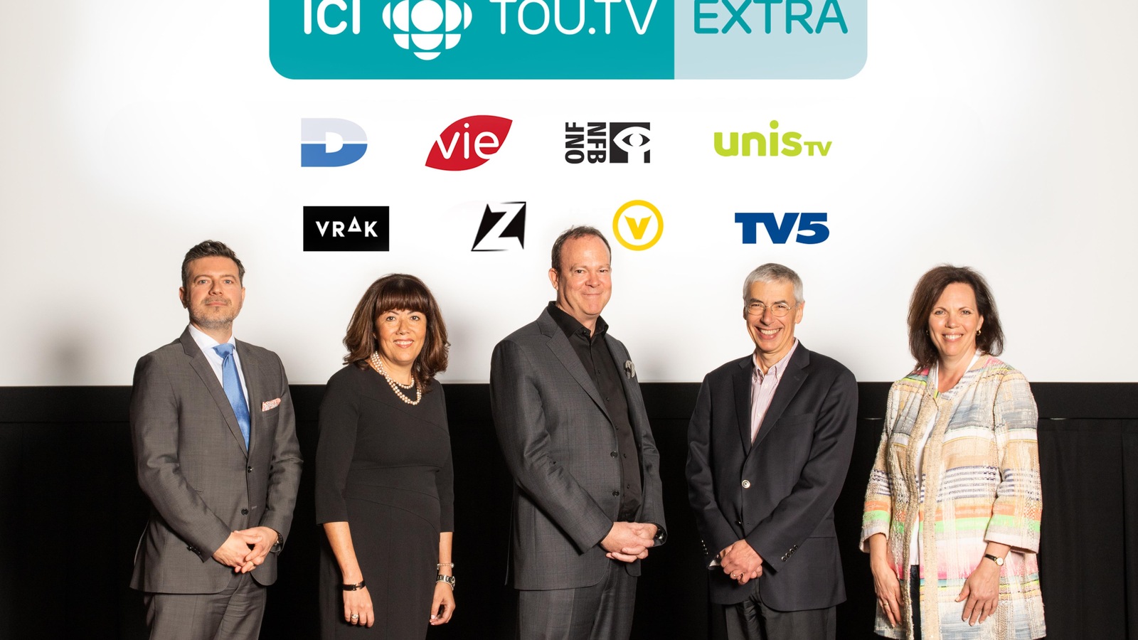 Dimitri Gourdin, Dany Meloul, Michel Bissonnette, Claude Jolicoeur et Marie-Philippe Bouchard. Dimitri Gourdin, Dany Meloul, Michel Bissonnette, Claude Jolicoeur et Marie-Philippe Bouchard.