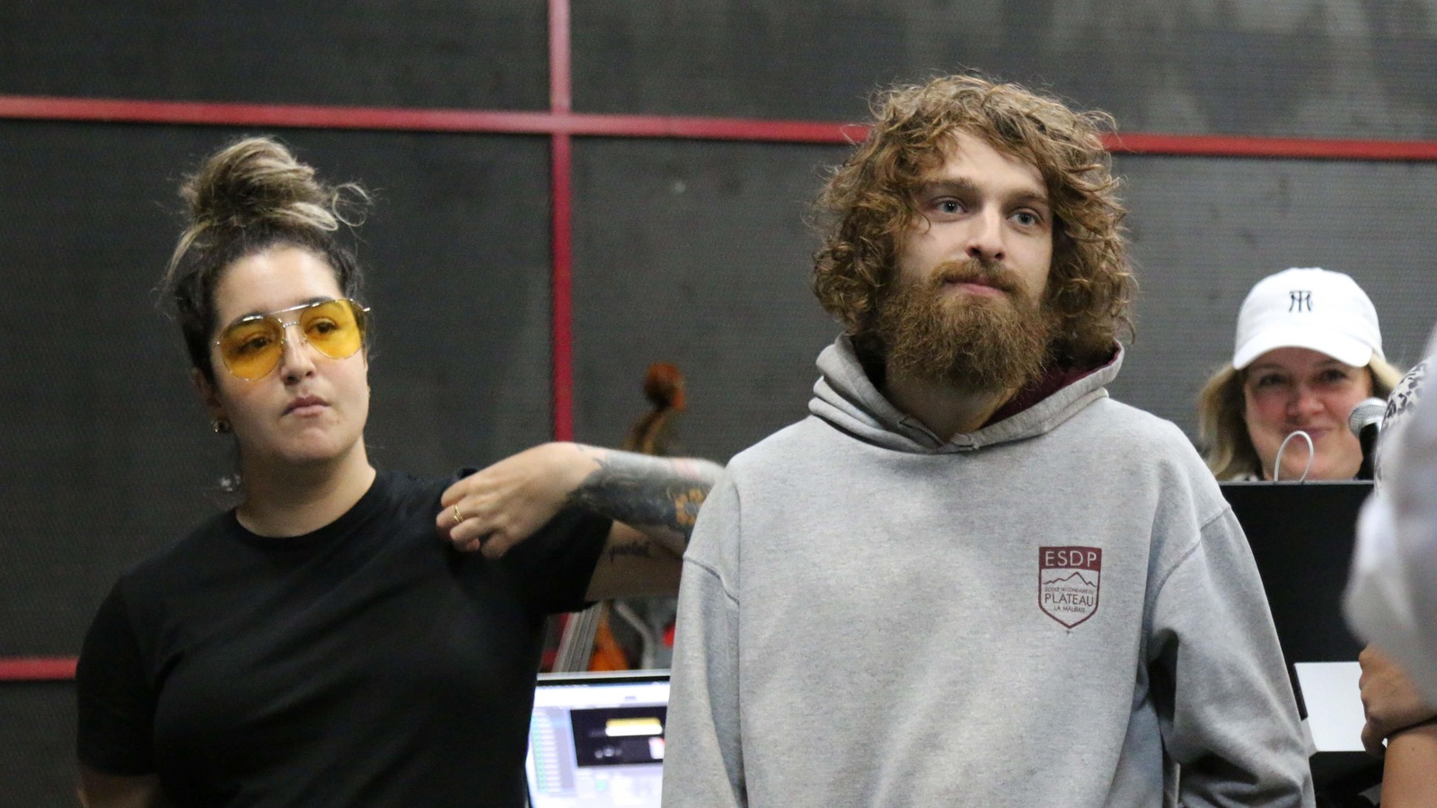 Les deux artistes attentifs. Les deux artistes attentifs.