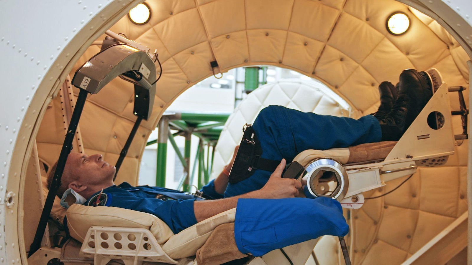 Il se pratique dans la centrifugeuse humaine avant d'aller en mission spatiale Il se pratique dans la centrifugeuse humaine avant d'aller en mission spatiale
