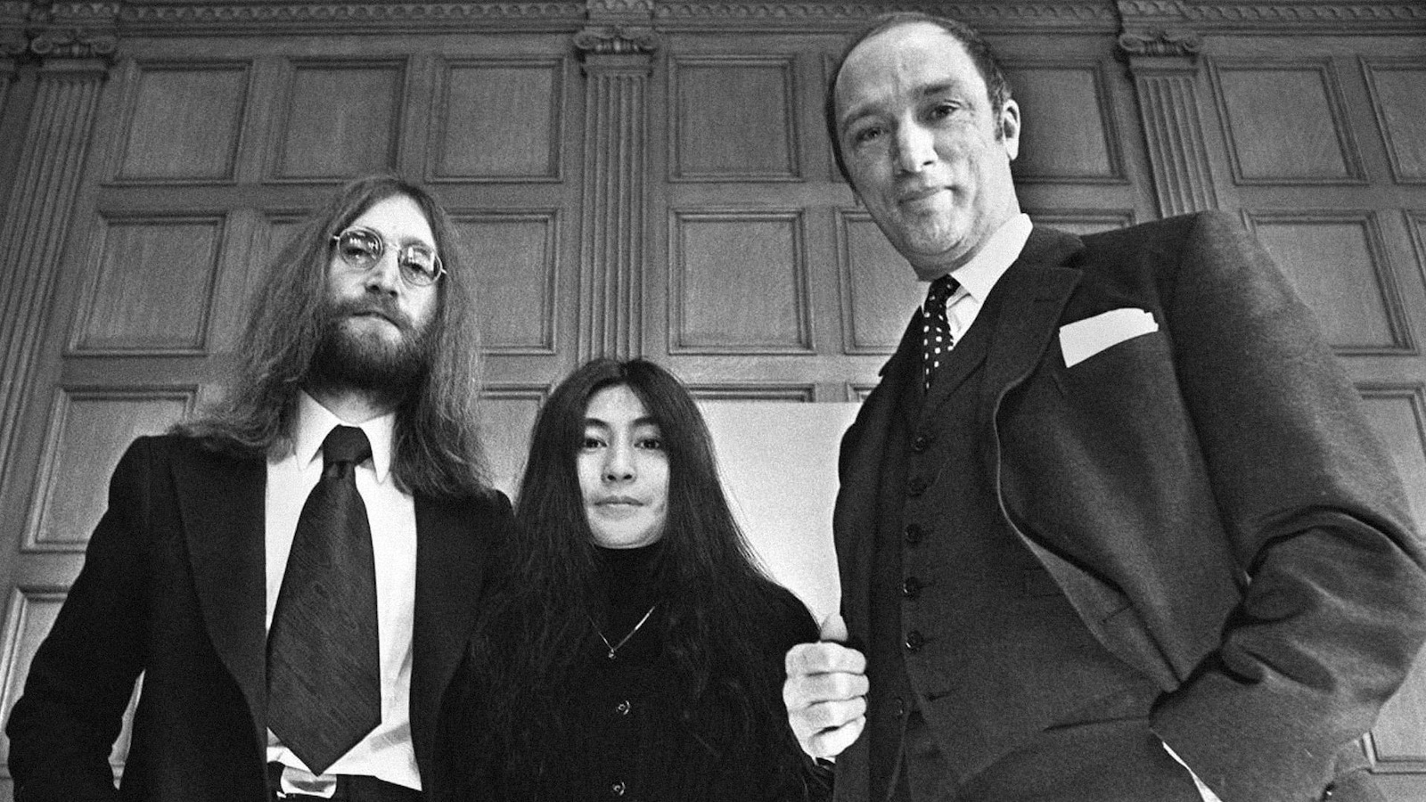 John Lennon, Yoko Ono et Pierre Elliot Trudeau se rencontrent à Ottawa en 1969. John Lennon, Yoko Ono et Pierre Elliot Trudeau se rencontrent à Ottawa en 1969.