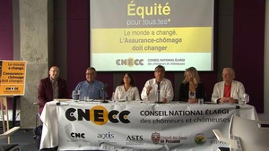 Des participants à une conférence de presse du CNECC.