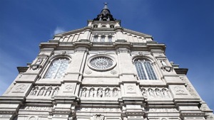 L'église Saint-Jean-Baptiste.