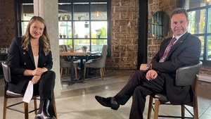 Michel Angers s'entretient avec Sophie Bernier, animatrice du Téléjournal Mauricie Centre-du-Québec.