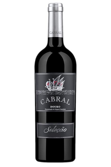 Une bouteille de vin rouge. Une bouteille de vin rouge.