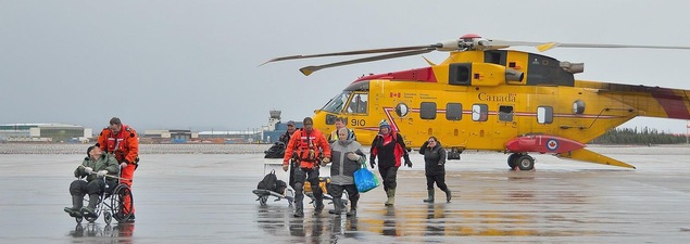 Les résidents évacués de Mud Lake ont été évacués par hélicoptère à Happy Valley-Goose Bay. Les résidents évacués de Mud Lake ont été évacués par hélicoptère à Happy Valley-Goose Bay.