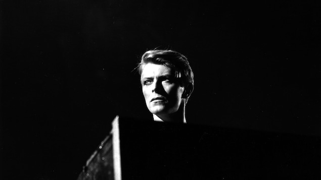 David Bowie performing