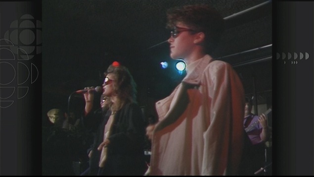 Marie-Claude McDonald et Joanne LaCoste ont participé en spectacle à la Chicane électrique en 1988. Marie-Claude McDonald et Joanne LaCoste ont participé en spectacle à la Chicane électrique en 1988.