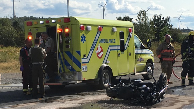 Violente collision entre une voiture et une motocyclette à Baie-des-Sables, 23 août 2017