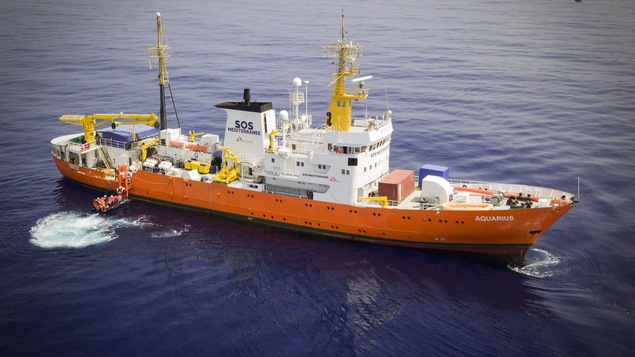 Le navire Aquarius en mer.