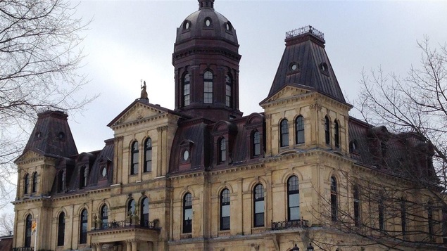 L'édifice de l'Assemblée législative du Nouveau-Brunswick L'édifice de l'Assemblée législative du Nouveau-Brunswick