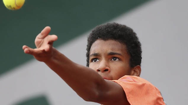 Le jeune Canadien Auger-Aliassime remporte l'Open Sopra Steria — Tennis