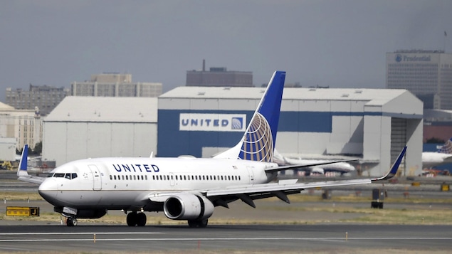 Le passager expulsé va poursuivre United Airlines