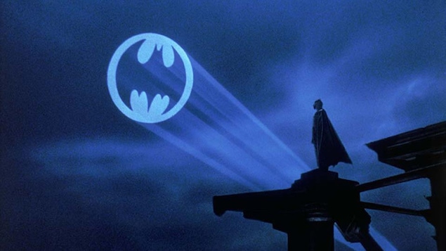 Batman et le Bat-signal Batman et le Bat-signal
