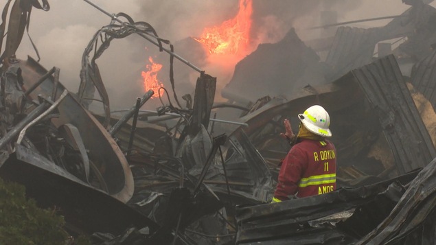 Les pompiers ont combattu les flammes plusieurs heures sur le site de la brasserie amossoise Belgh Brasse