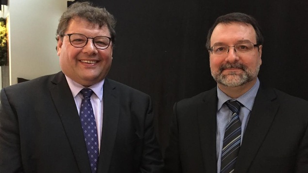 Le député d'Abitibi-Est, Guy Bourgeois, et Jocelyn Douhéret Le député d'Abitibi-Est, Guy Bourgeois, et Jocelyn Douhéret