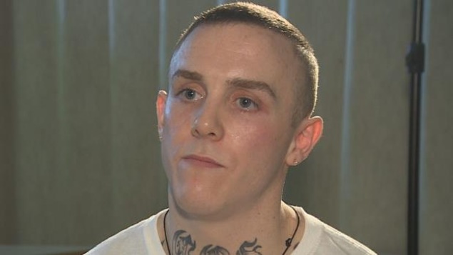 Calvin Kenny, 26 ans, attend le prononcé de sa peine après avoir plaidé coupable d'homicide involontaire, d'incendie criminel, de vol et de séquestration.
