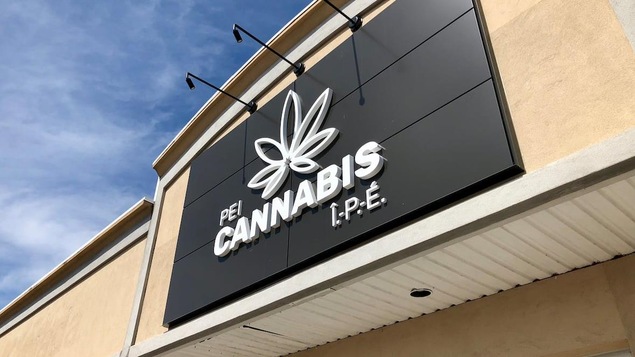 La façade d'un magasin de la société de cannabis de l'Île-du-Prince-Édouard