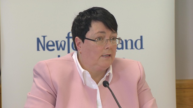 La ministre en conférence de presse La ministre en conférence de presse