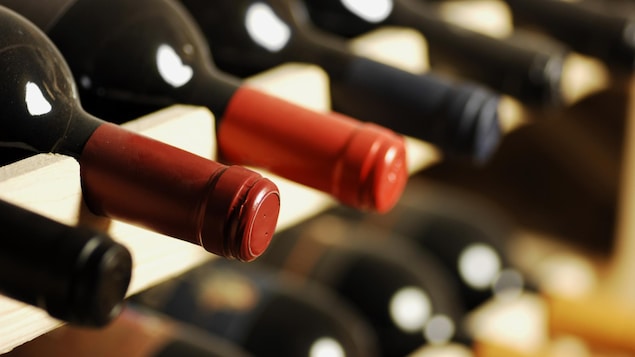 L'application permet d'échanger ou d'acheter des bouteilles de vin de collectionneurs privés.