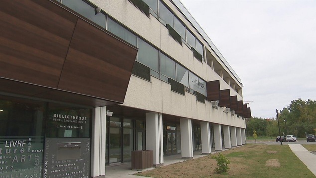 Le Centre communautaire Jean-Marie-Roy, qui abrite la bibliothèque, a encore besoin de travaux.