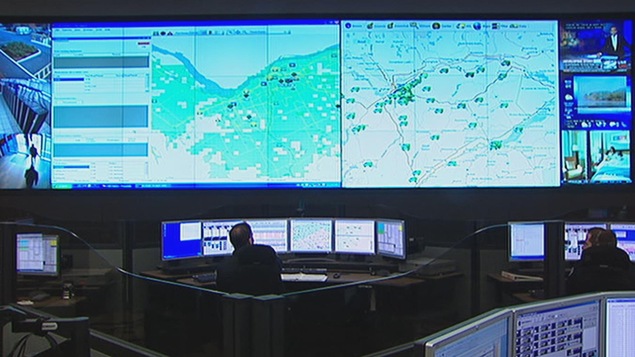 Un centre de répartition du service 911 en Ontario