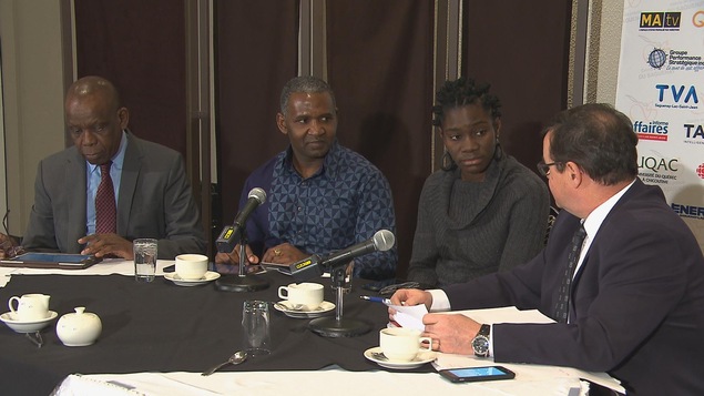 Des administrateurs de l'Association africaine du Saguenay-Lac-Saint-Jean au Cercle de presse.