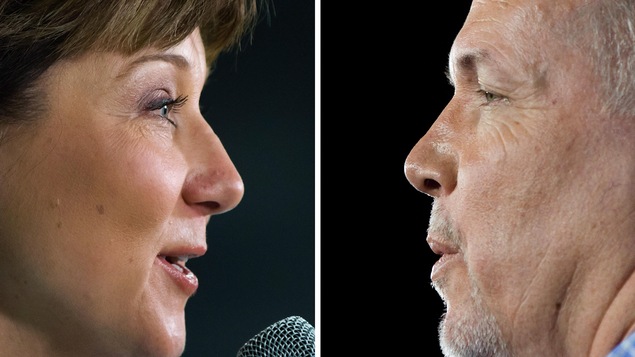 Christy Clark (à gauche) et John Horgan (à droite)