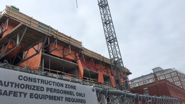 chute mortelle hotel fredericton