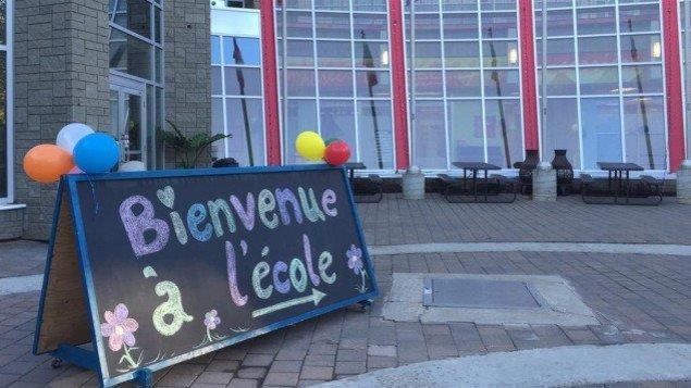 Ving-deux postes de conseillers scolaires francophones étaient à pourvoir.