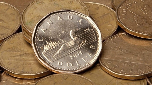 Des dollars canadiens Des dollars canadiens
