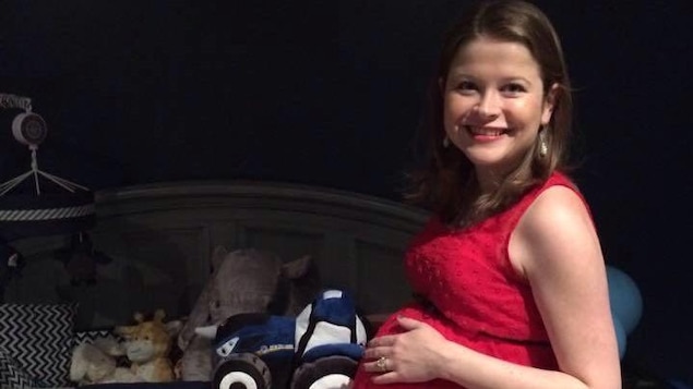 La jeune femme Éloïse Dupuis enceinte de plusieurs mois