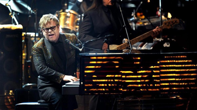 Elton John en concert au Colosseum du Caesars Palace de Las Vegas en 2011