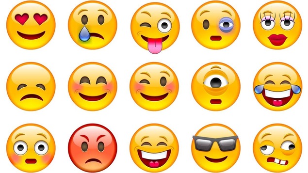 15 émojis de smileys exprimant différentes émotions.