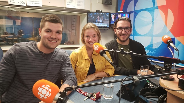Keven Morel, Stéphanie Boily et Zachary Villeneuve en studio.