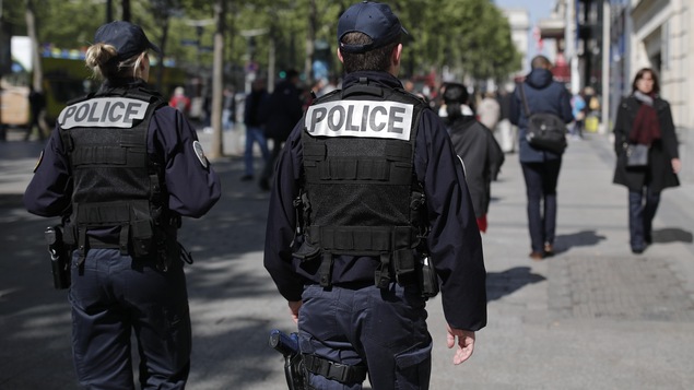 La police a procédé à l'arrestation de la présumée auteure de l'attaque. La police a procédé à l'arrestation de la présumée auteure de l'attaque.