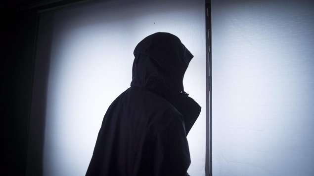 La silhouette d'un homme La silhouette d'un homme