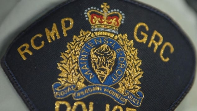 L'écusson de la Gendarmerie royale du Canada.