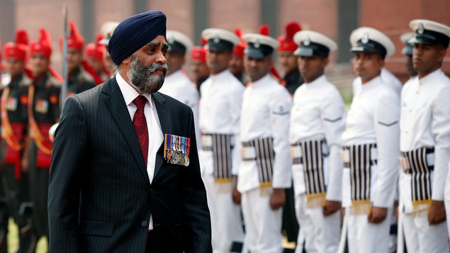Le voyage du ministre de la Défense, Harjit Sajjan, doit lui permettre de renouer avec l'histoire de sa famille et d'établir des relations plus étroites entre le Canada et l'Inde. Le voyage du ministre de la Défense, Harjit Sajjan, doit lui permettre de renouer avec l'histoire de sa famille et d'établir des relations plus étroites entre le Canada et l'Inde.