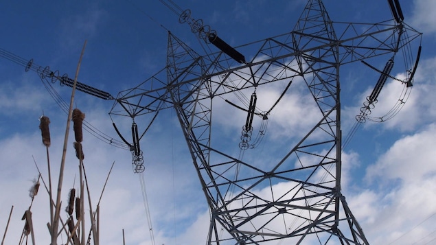 Un pylône d'Hydro-Québec