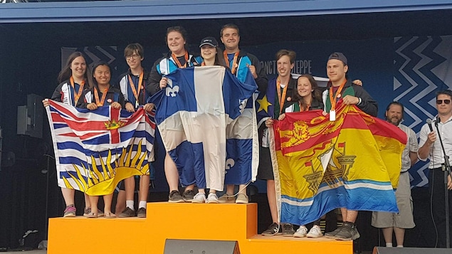 Les gagnants de la Compétition médias des Jeux de la francophonie canadienne 2017: l'or à l'équipe du Québec, l'argent à la Colombie-Britannique et le bronze au Nouveau-Brunswick. Les gagnants de la Compétition médias des Jeux de la francophonie canadienne 2017: l'or à l'équipe du Québec, l'argent à la Colombie-Britannique et le bronze au Nouveau-Brunswick.