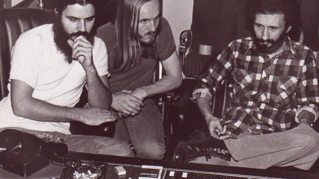 Jim et Bertrand en studio d'enregistrement.