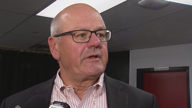 Le président des Flames de Calgary, Ken King. Le président des Flames de Calgary, Ken King.